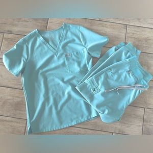 FIGS Seaglass scrub set